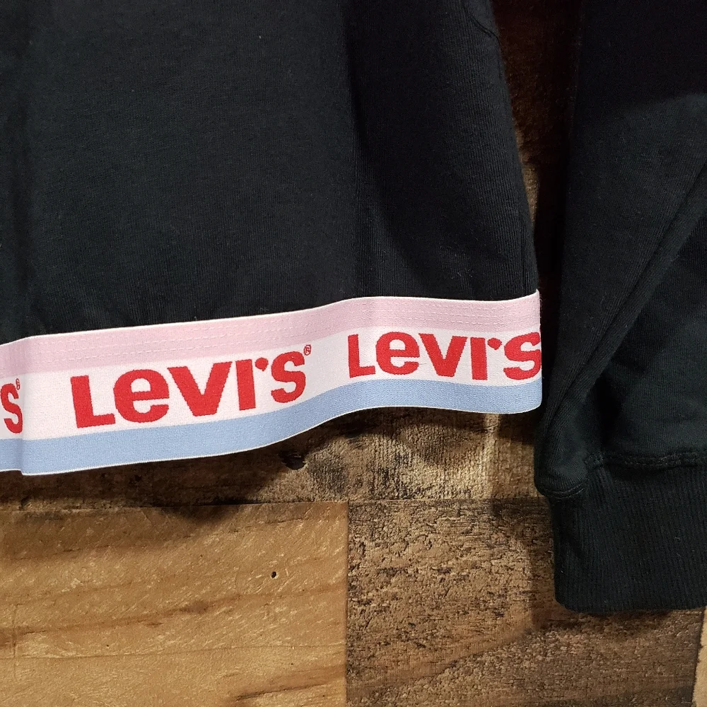 Levi's logo waistband slightly‎ cropped hoodie sweatshirt girls size 8-10 years